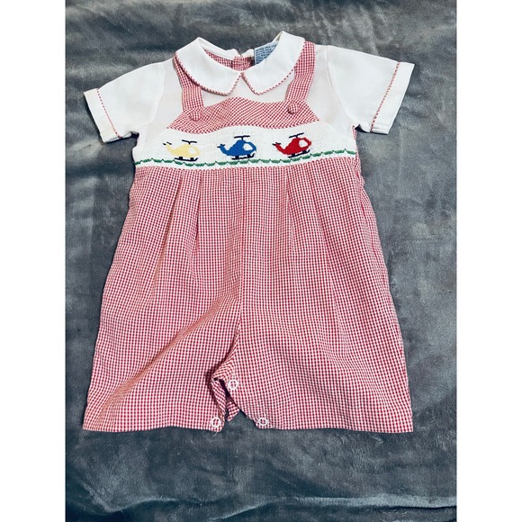 Carriage Boutiques Other - Carriage Boutiques SZ 18M Boy Smocked Plane Helicopter Outfit Red & White Gingam